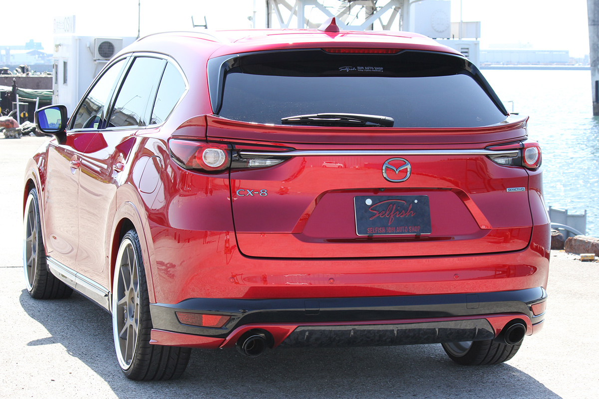 CX8 トランクスポイラー